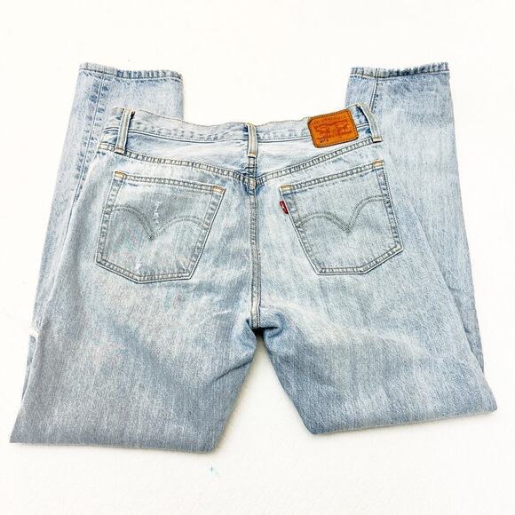 Levi's 501 Short Light Wash Button Fly Denim Jeans Ripped Size 29 x 30 - Picture 5 of 8